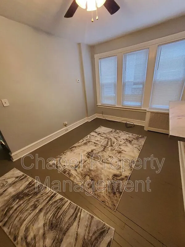 2 bed, 1.0 bath, 870 sqft, $1,195 — Photo 4