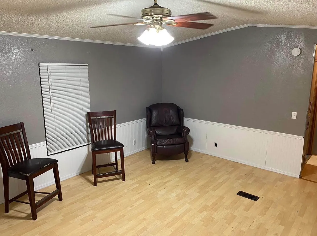 2 bed, 900 sqft, $815 — Photo 3
