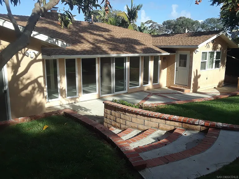 510 Tarento Dr — Photo 45