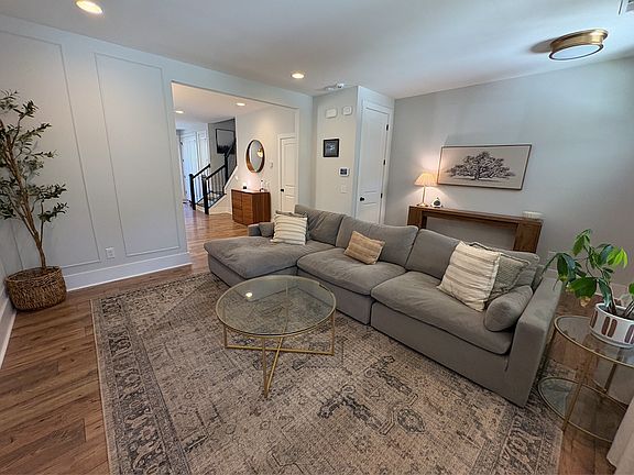 5th image of 2813 Shamrock Dr