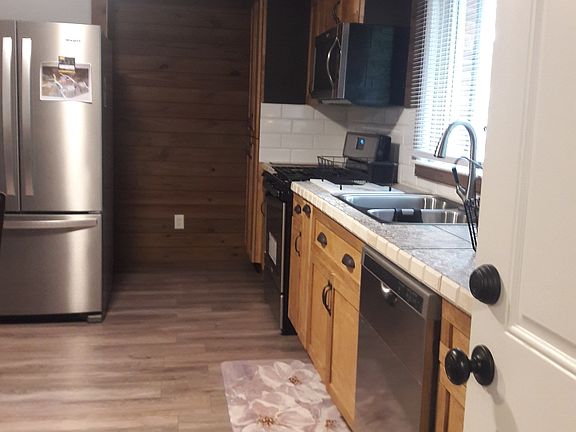 3rd image of 3535 9th Street Dr NE