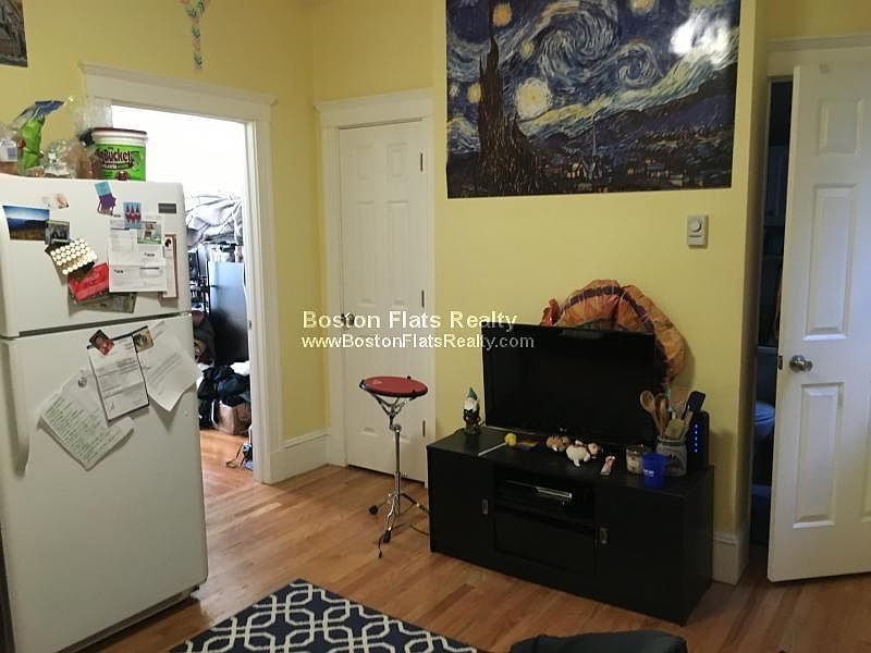 2nd image of 55 Park Dr APT 02A