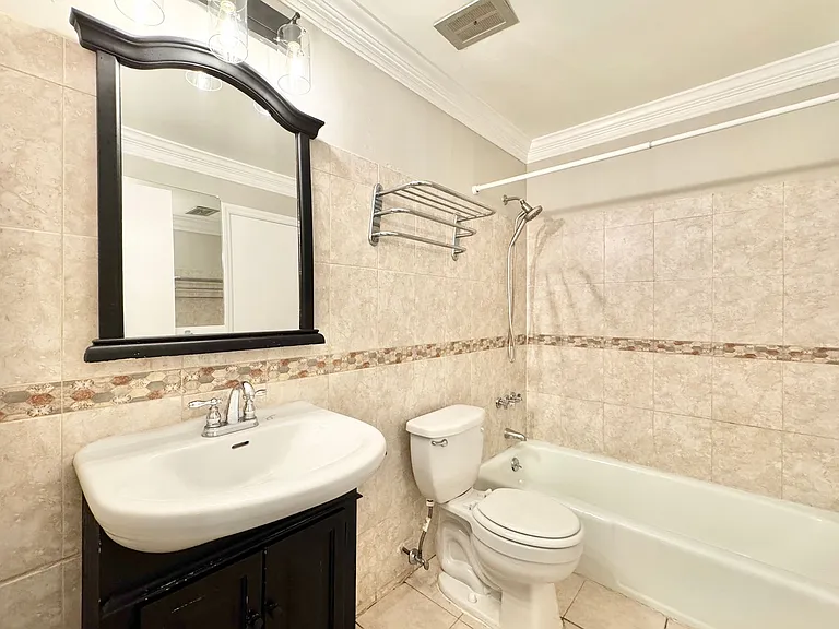5303 Ainsworth Dr — Photo 8