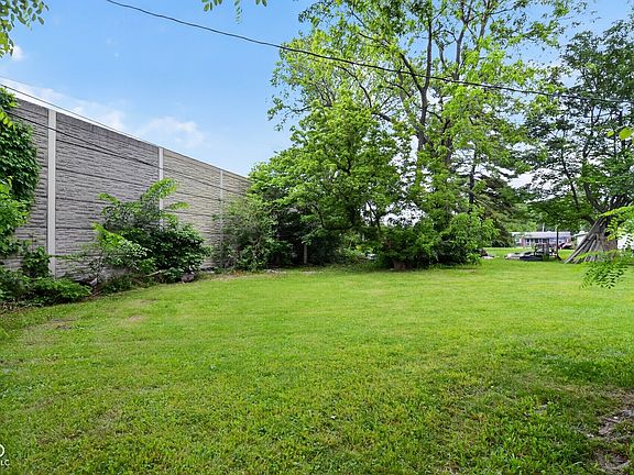 4th image of 4612 N Kercheval Dr