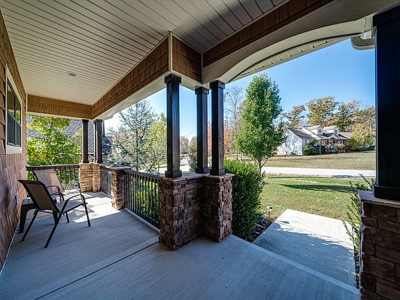 4th image of 114 Abbey Pl