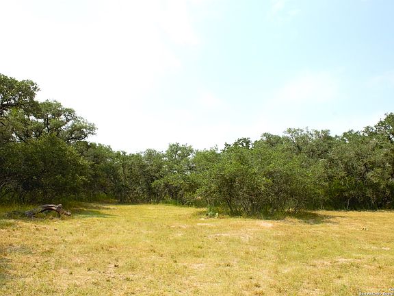 2nd image of 307 Silva Ln