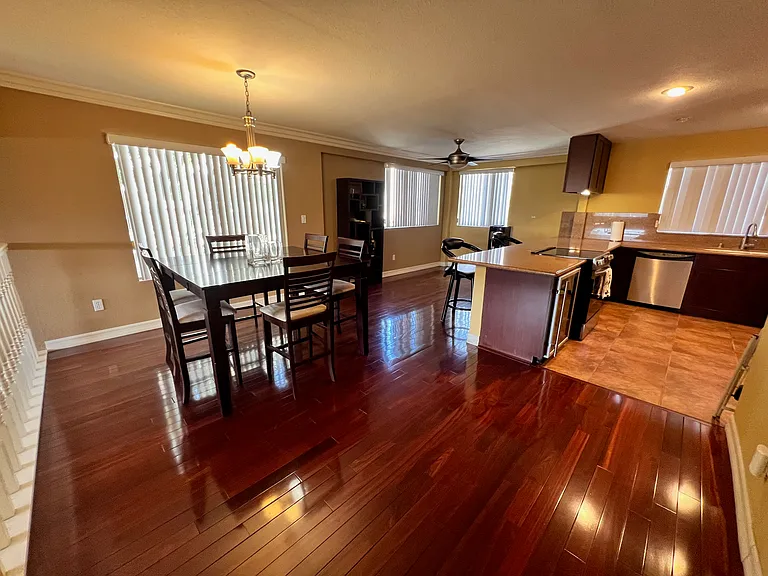 4050 La Jolla Village Dr — Photo 6