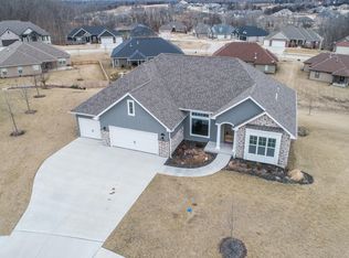 2101 Domain Hill Ct, Columbia, MO 65201