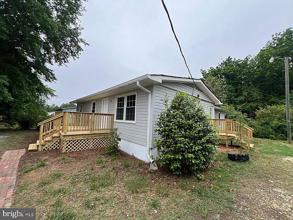 2nd image of 726 Courthouse Dr