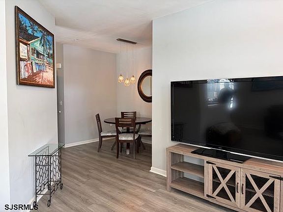 5th image of 31 Farrah Dr #31