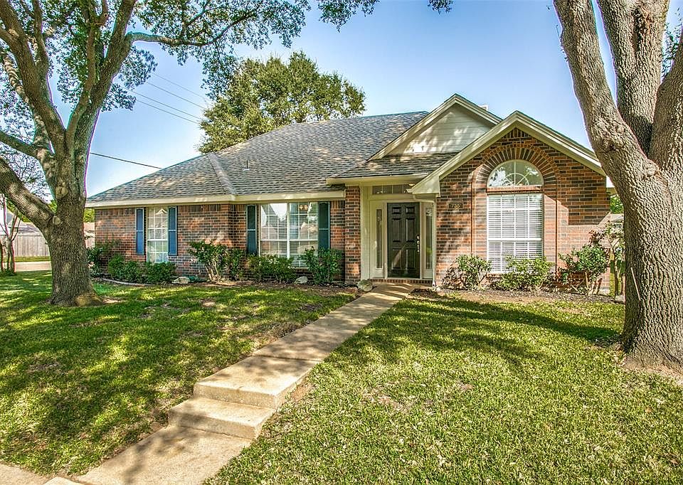 1st image of 735 Blue Oak Dr