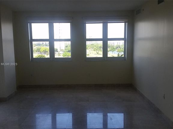 5th image of 19900 E Country Club Dr APT 904