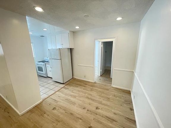 2nd image of 1000 Hancock Ave APT 9