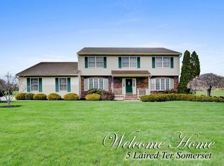 5 Laird Ter, Somerset, NJ 08873