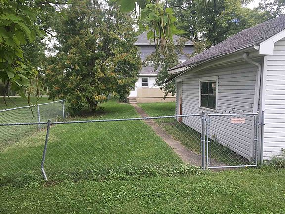 5th image of 313 Cliff Dr