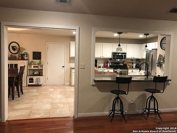 3rd image of 6192 Circle Oak Dr