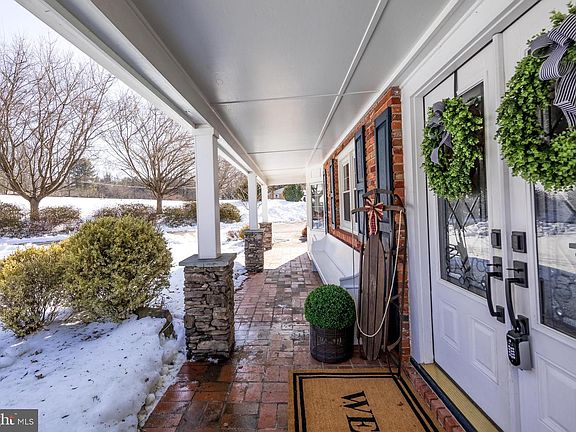 3rd image of 16708 Jm Pearce Rd