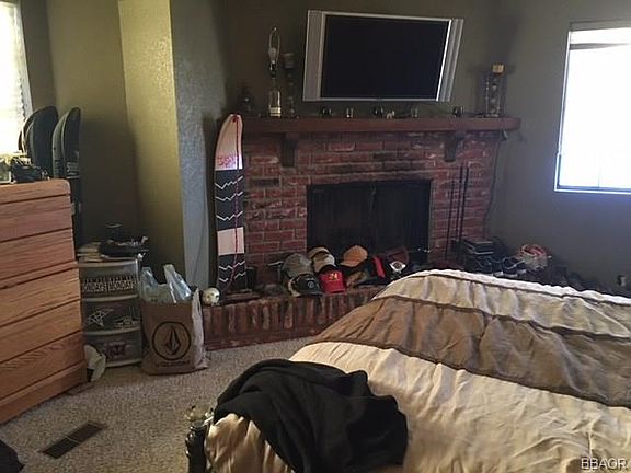 4th image of 475 Villa Grove Ave