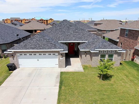 3rd image of 13 Cornwall Dr