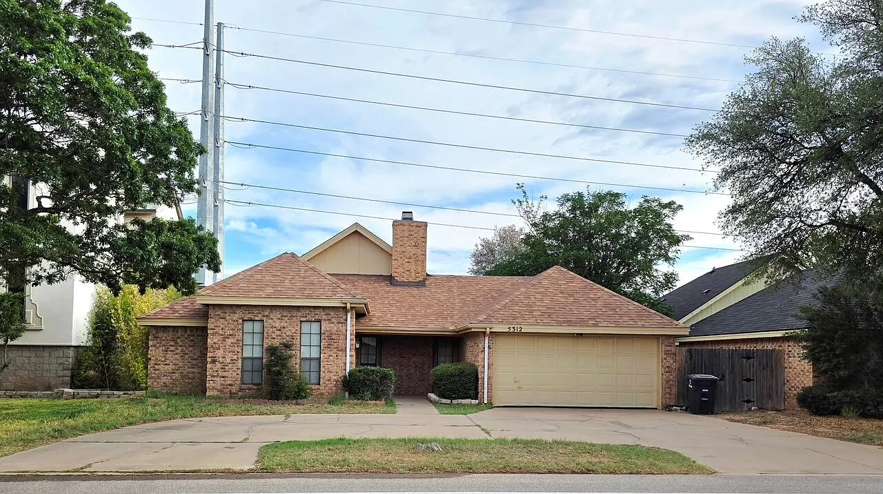 3 bed, 2.0 bath, 2246 sqft, $2,650 — Photo 1