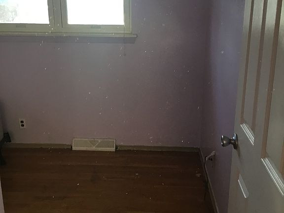 4th image of 143 E Pottle Ave