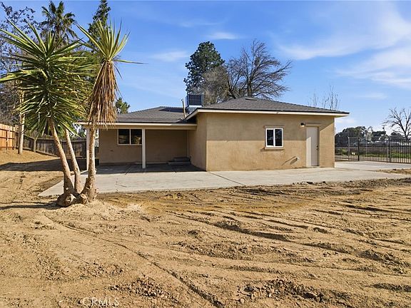 4th image of 1463 W 25th St