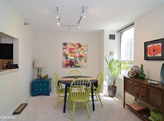 2nd image of 401 E Ontario St APT 1906