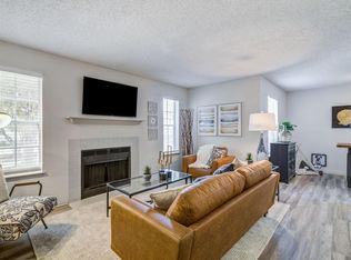 901 E Greenway Glen Dr #2201, Arlington, TX 76012