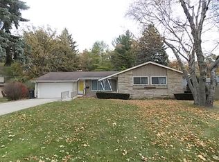 49 Oregon St, Mount Pleasant, WI 53405