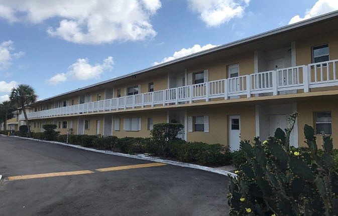 1st image of 440 SE 2nd Ave APT C4