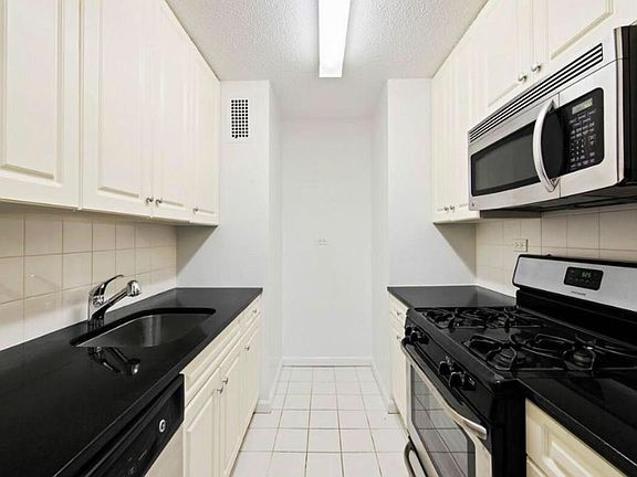 5th image of 175 W 87th St APT 17B
