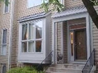 4 Taverngreen Ct, Baltimore, MD 21209