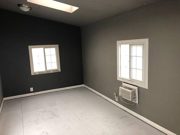 3rd image of 3543 Perlita Ave