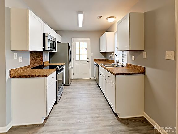 5th image of 7611 Swedish Ivy Ln