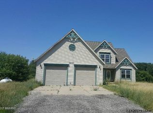 9537 Brewster Ln NE, Greenville, MI 48838