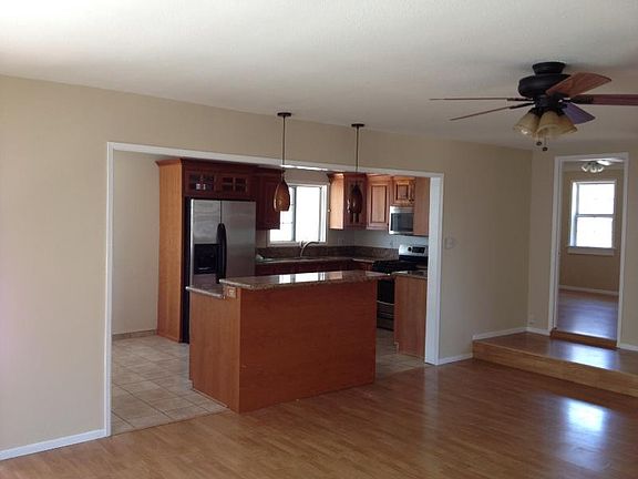 5th image of 3508 Caspian Ave