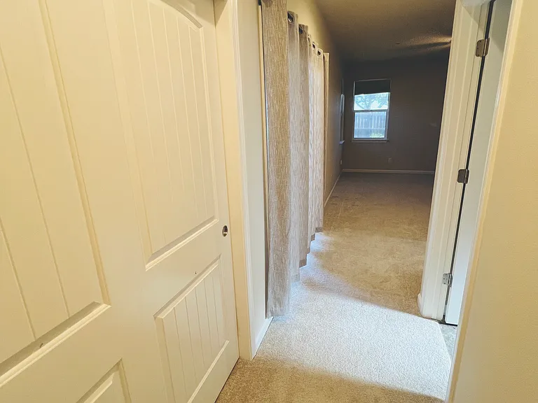 2953 Bancroft Dr — Photo 19