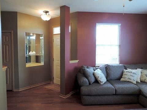 3rd image of 8050 Northcote Ct