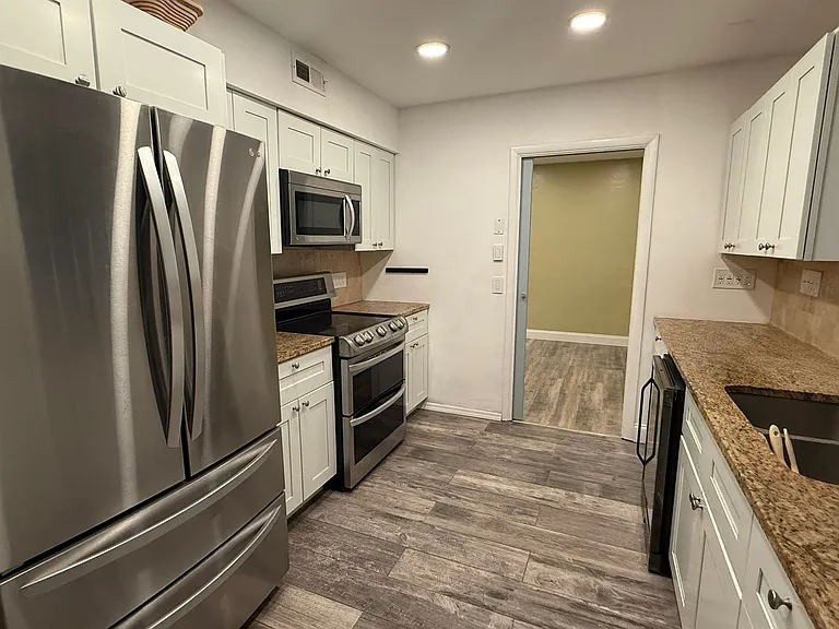 2505 Forest Pkwy S — Photo 9