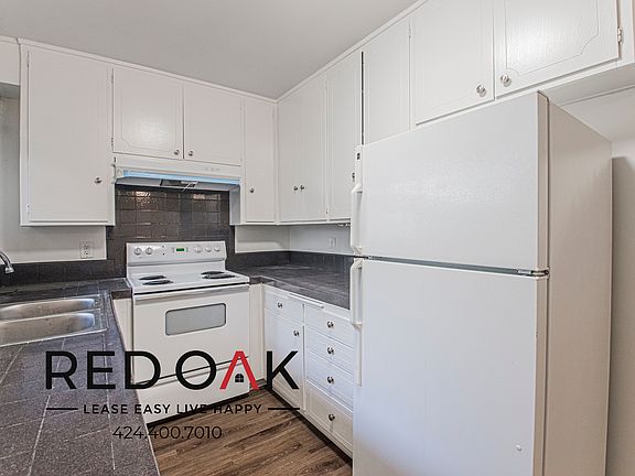 2nd image of 1539 N Alexandria Ave APT 209