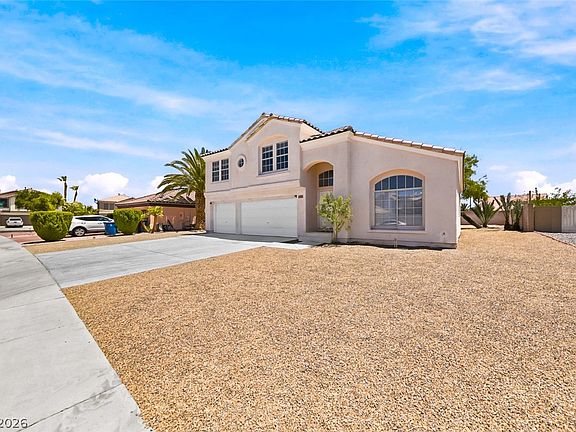 3rd image of 757 Canyon Crest Dr