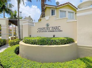 8858 W Flagler St APT 204, Miami, FL 33174