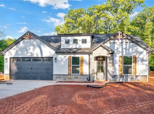 104 Hart Rd, Anderson, SC 29621