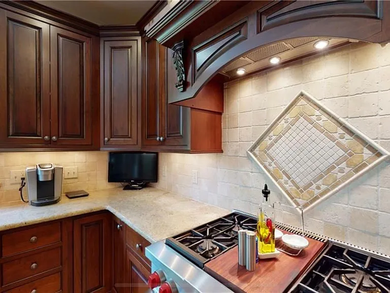 Kitchen Details