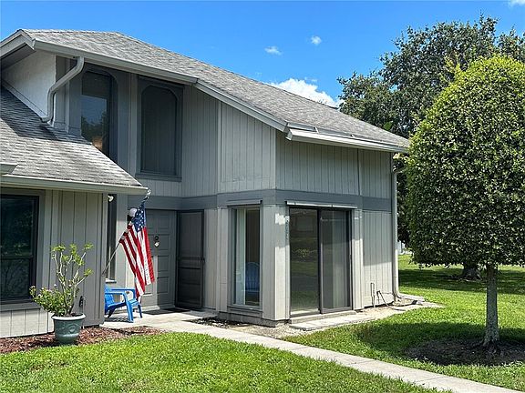 3rd image of 994 N Beneva Rd