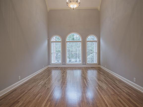 5th image of 1512 Winterberry Dr