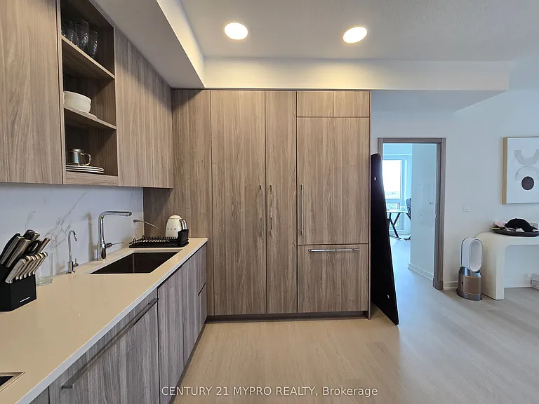 27 McMahon Dr #1806 — Photo 14