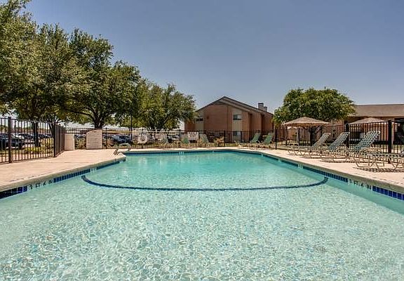 5th image of 1401 Tennis Dr APT 1410