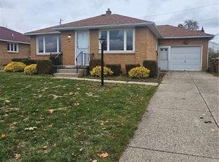 44 Aurora Dr, Cheektowaga, NY 14215