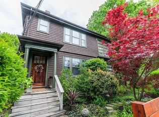 24 Dale St #26, Newton, MA 02460